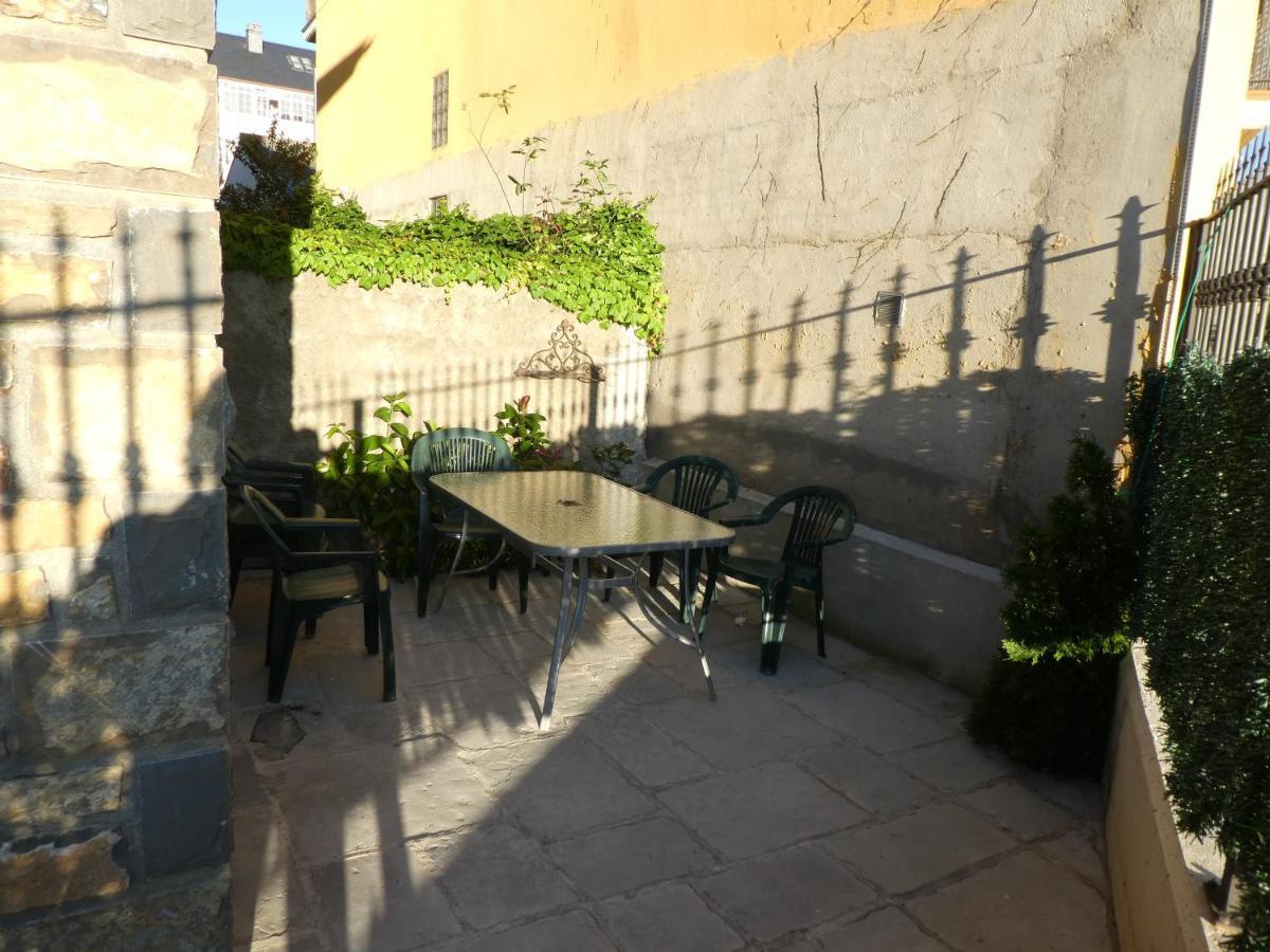 Villa Casa con jardín frente ciudadela Jaca Exterior foto
